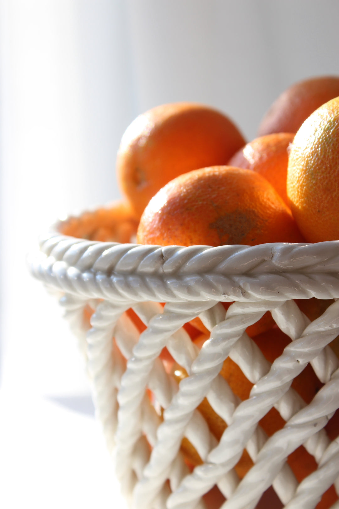 Spanische Vintage Korbschale/Kräutertopf