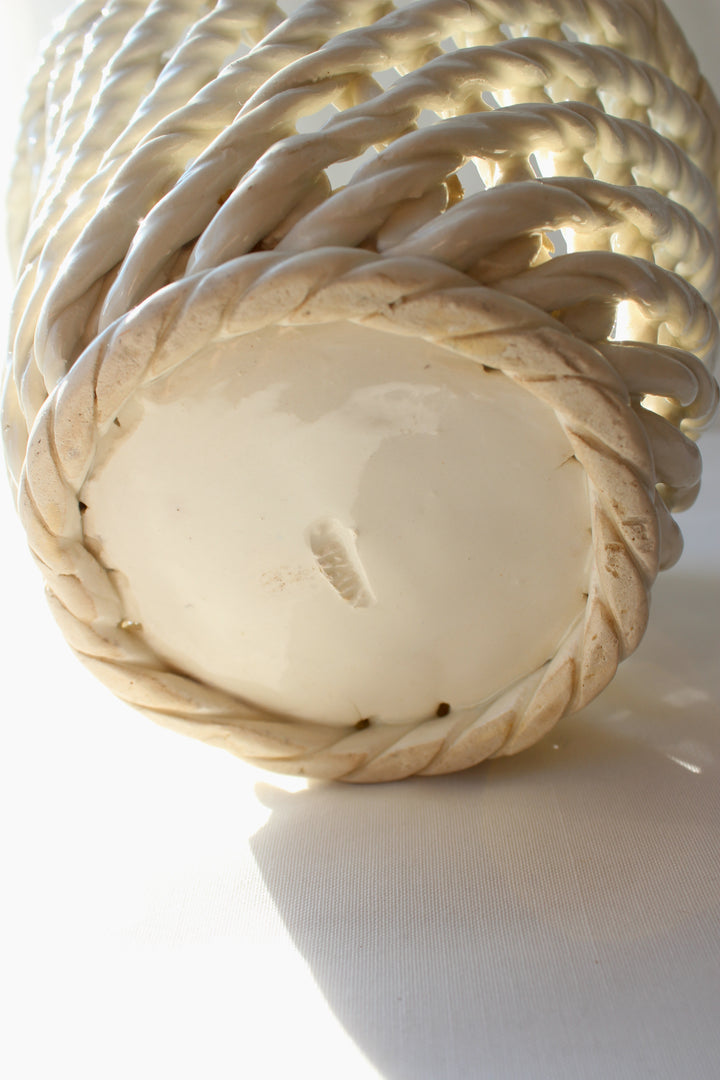 Spanische Vintage Korbschale/Kräutertopf