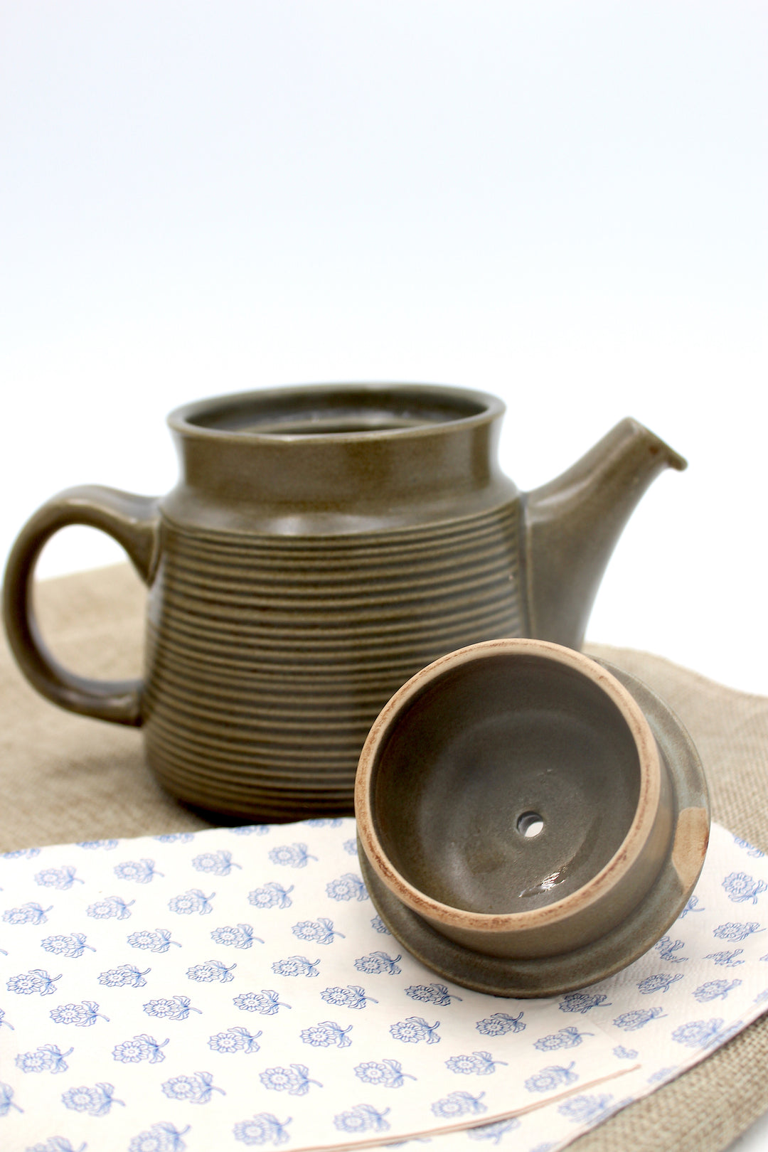 Denby Langley – Teekanne „Sherwood“.