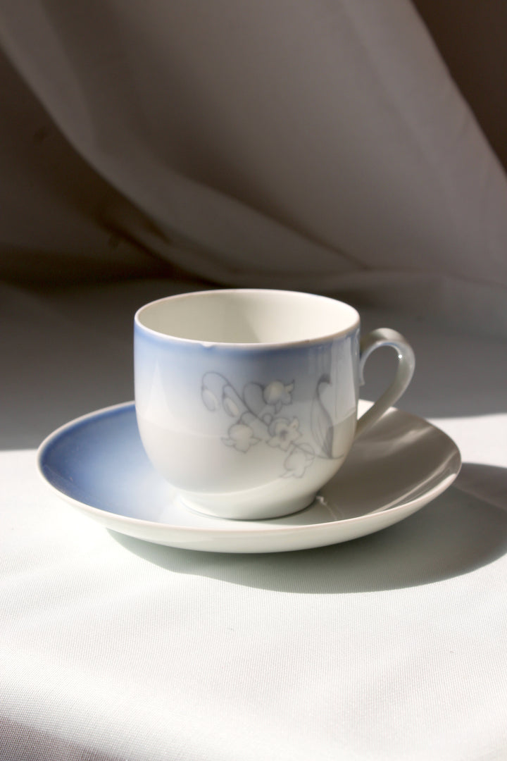 Bing & Grøndahl - 'Convalla' Kaffeetasse und Untertasse, Maiglöckchen