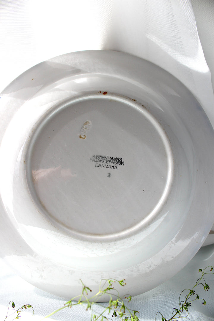 Aluminia – Tiefer Teller „Sterling Grape“.