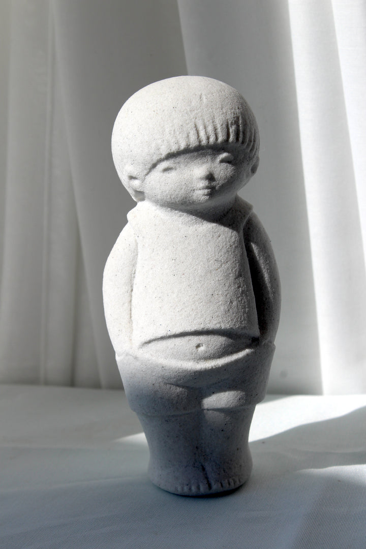 Marbell - Jungenskulptur
