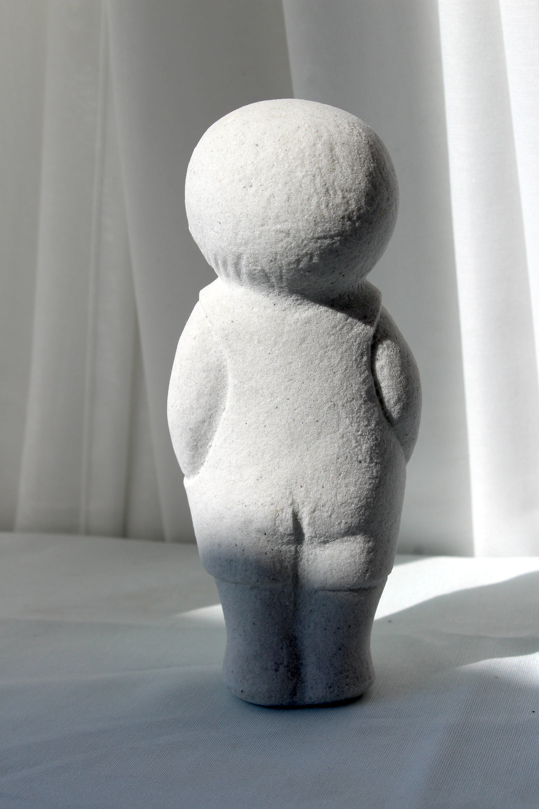 Marbell - Jungenskulptur