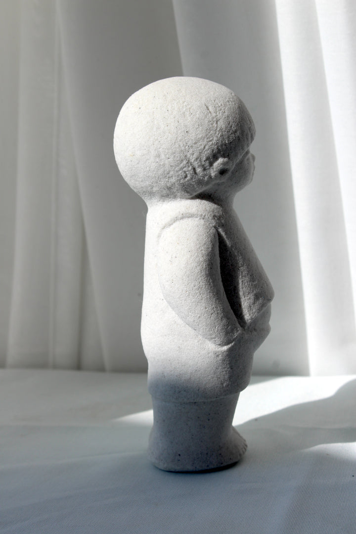 Marbell - Jungenskulptur