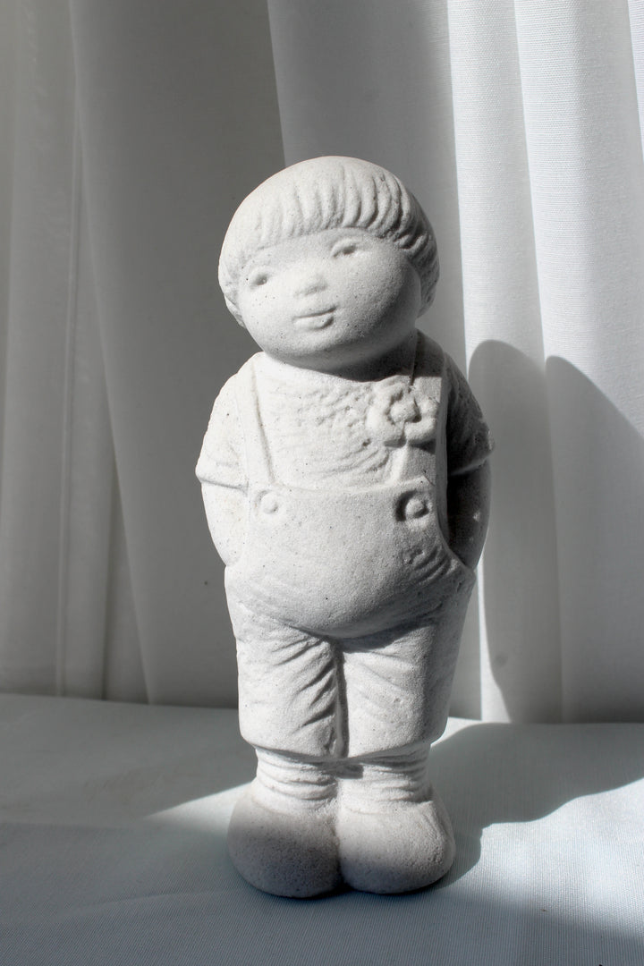Marbell - Jungenskulptur