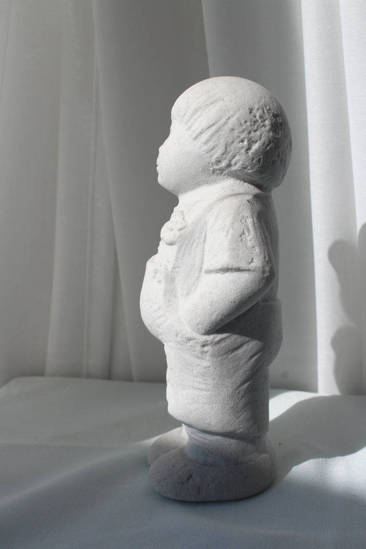 Marbell - Jungenskulptur