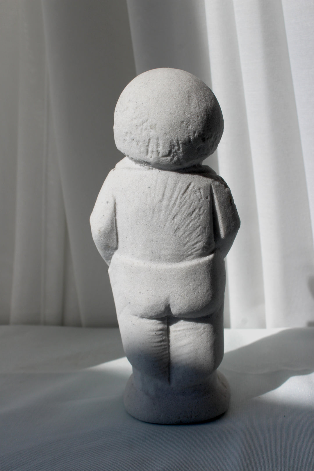 Marbell - Jungenskulptur