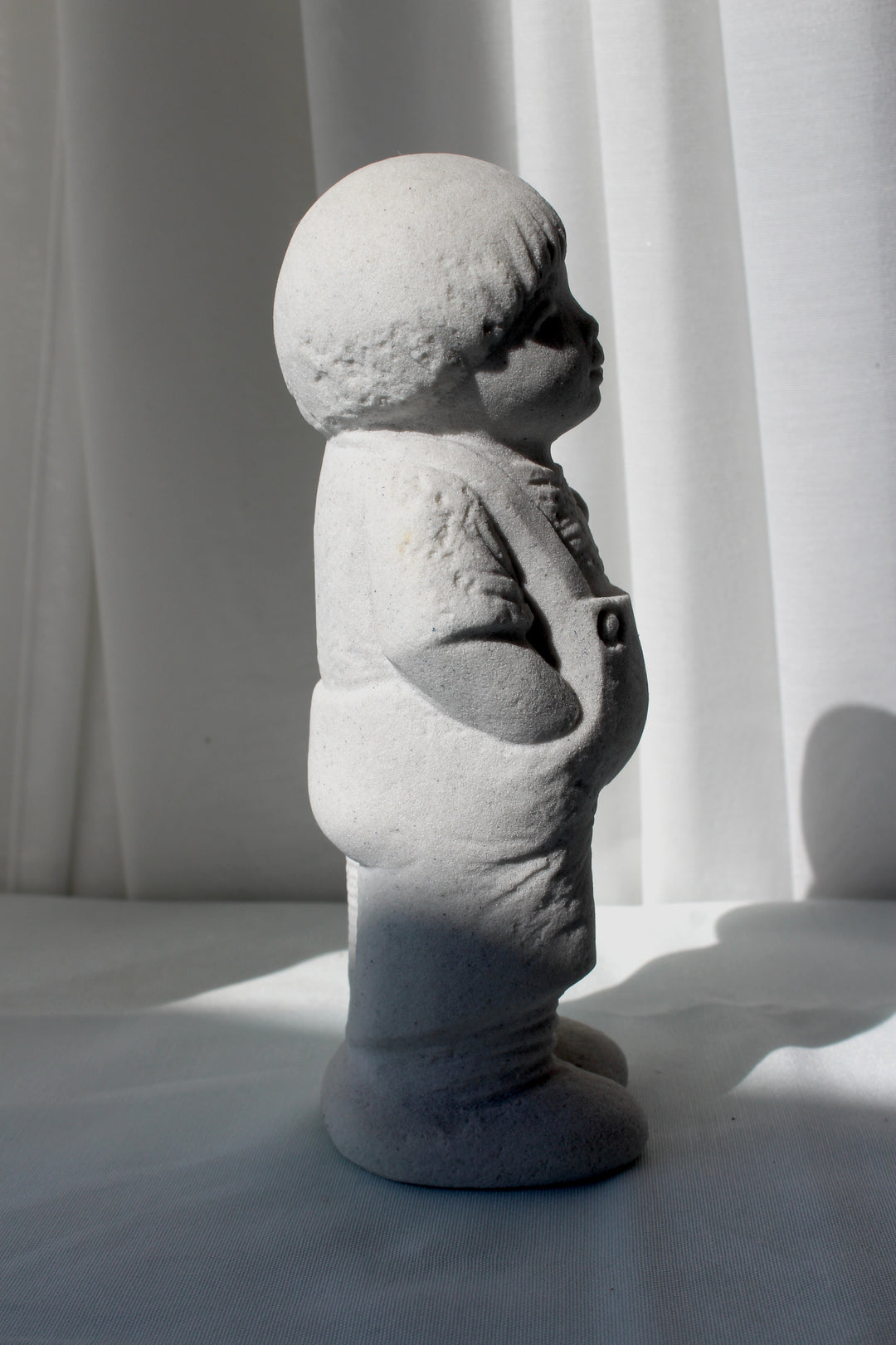 Marbell - Jungenskulptur