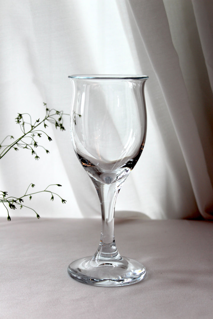 Holmegaard - „Ideelle“ Weißweingläser, klares Glas