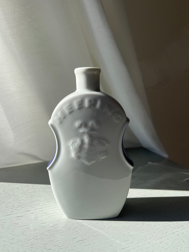 Royal Copenhagen dramflaske