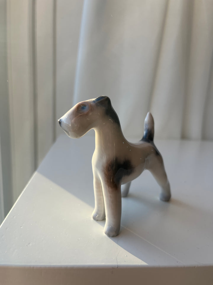Royal Copenhagen - Hund , ruhåret terrier.