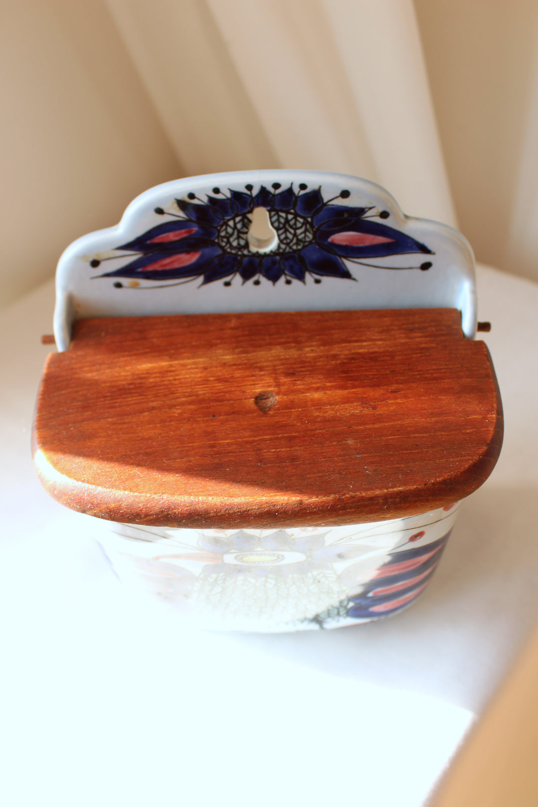 Royal Copenhagen, Faience Salt Cellar