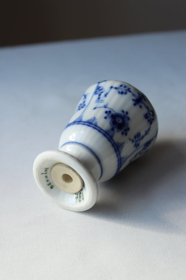 Royal Copenhagen - 'Muselmalet Riflet' saltbøsse