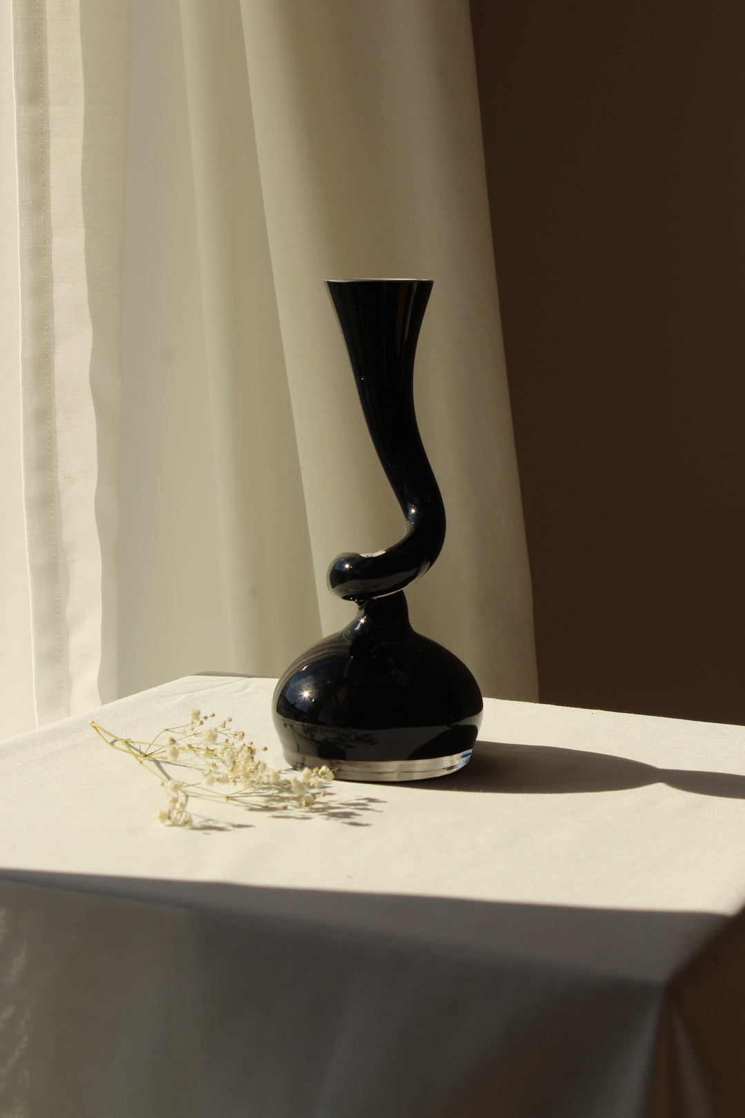 Normann - 'Swing' vase, Sort