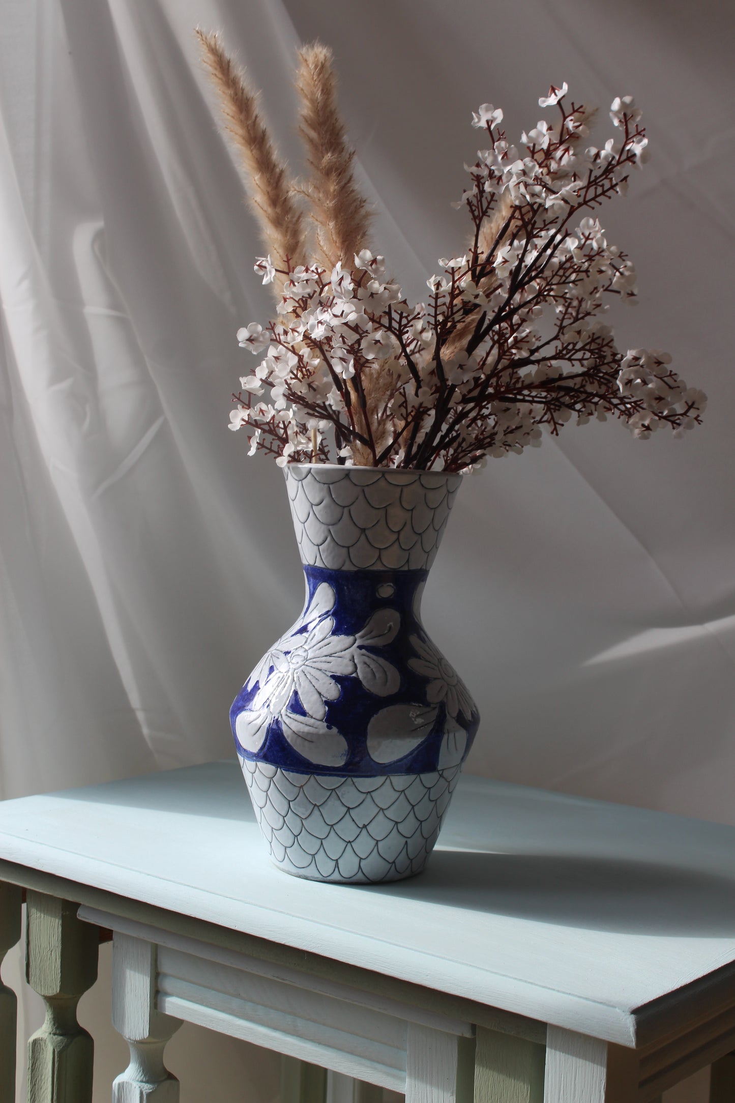 ARS ITALICA Hvid Blå Blomstermønstret Keramik Vase- Shiv Kripa