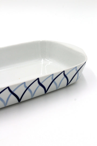 Rectangular dish