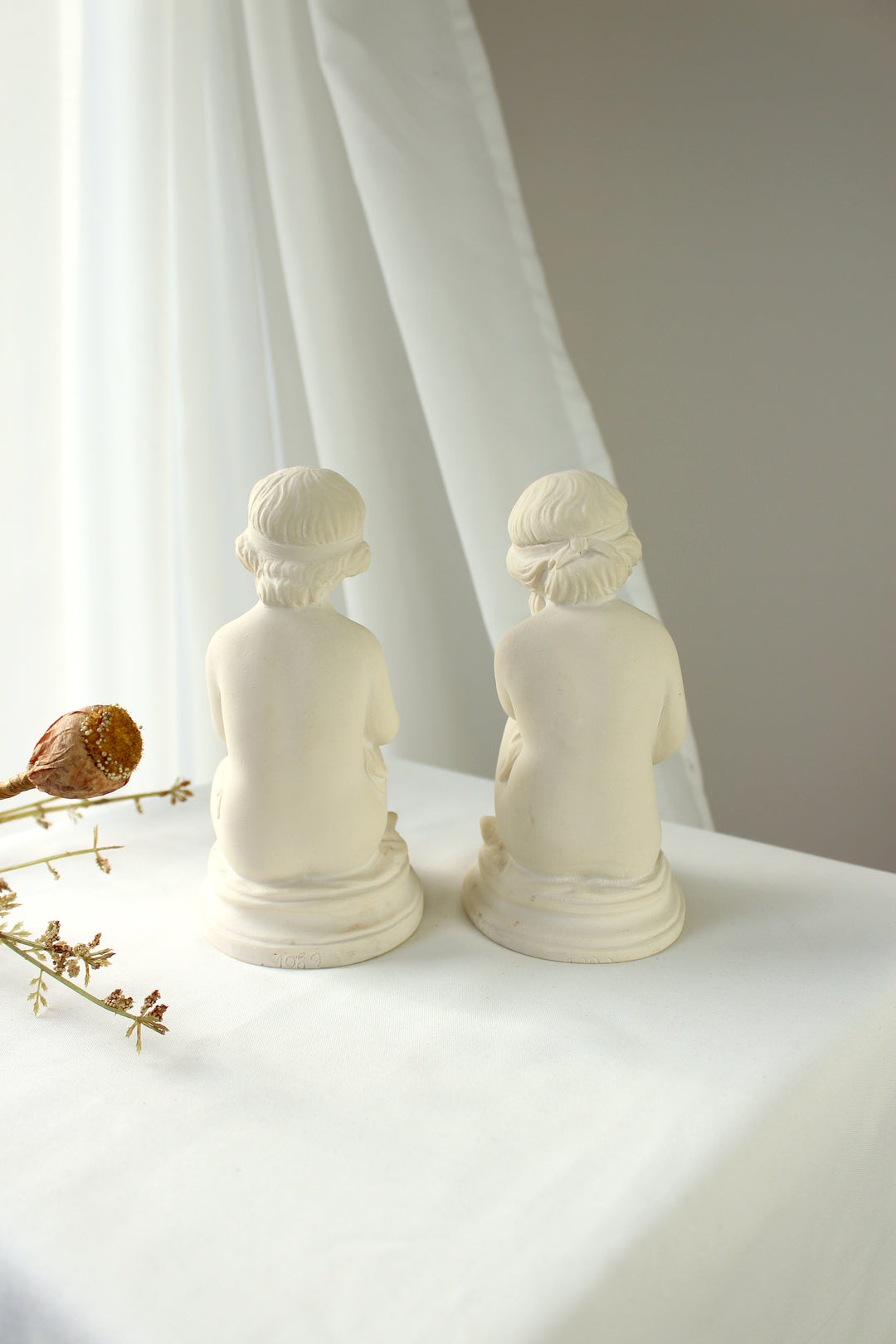 Vintage - 'Bisquit' figurer, 2 stk.