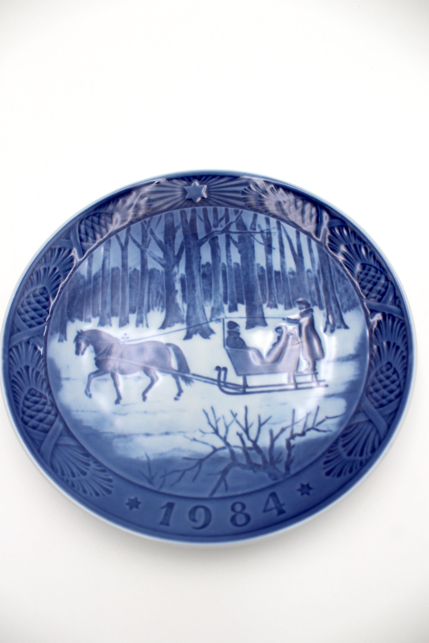 Royal Copenhagen - Christmas plate, assorted, 1st variety.