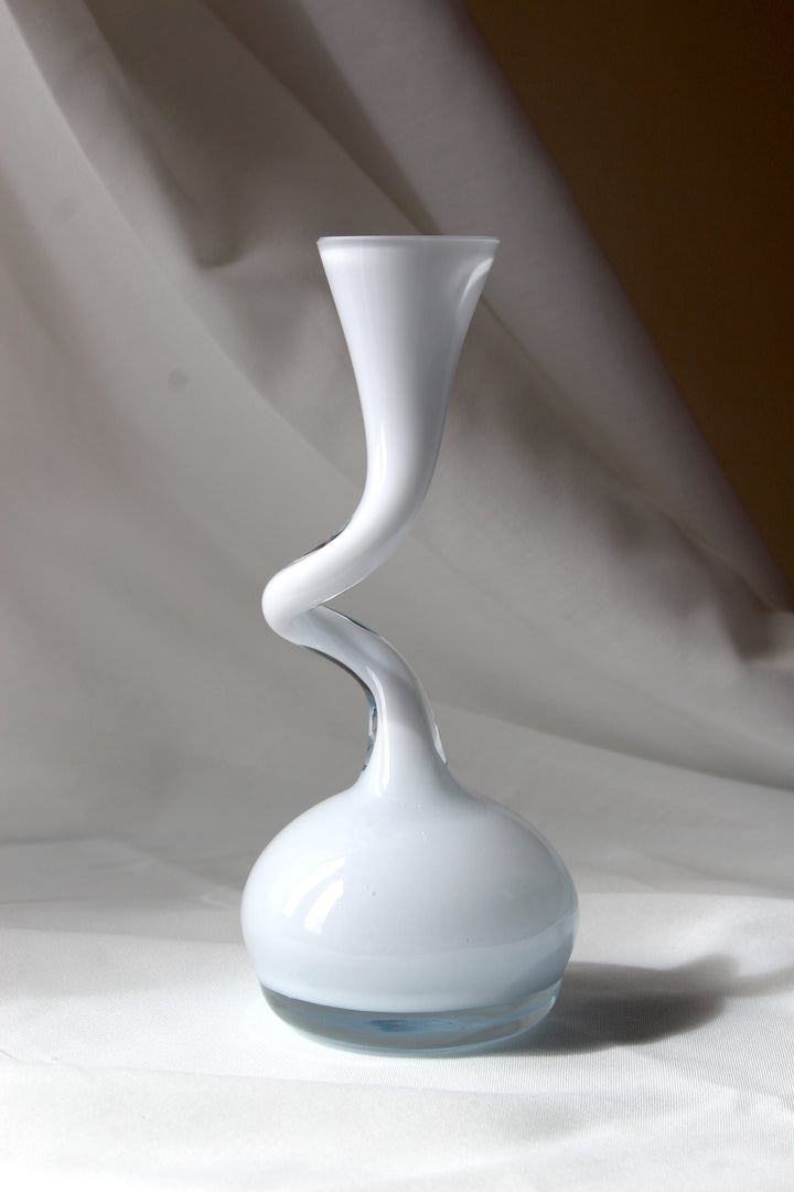 Normann - SWING vase, hvid