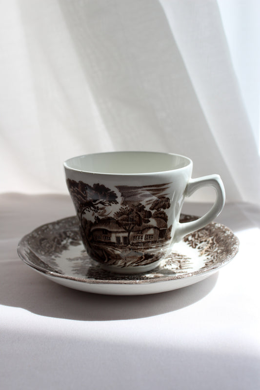 Staffordshire England - 'Country Style' Kaffestel