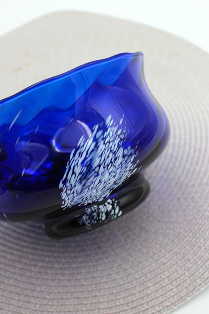 Blue swirl bowl