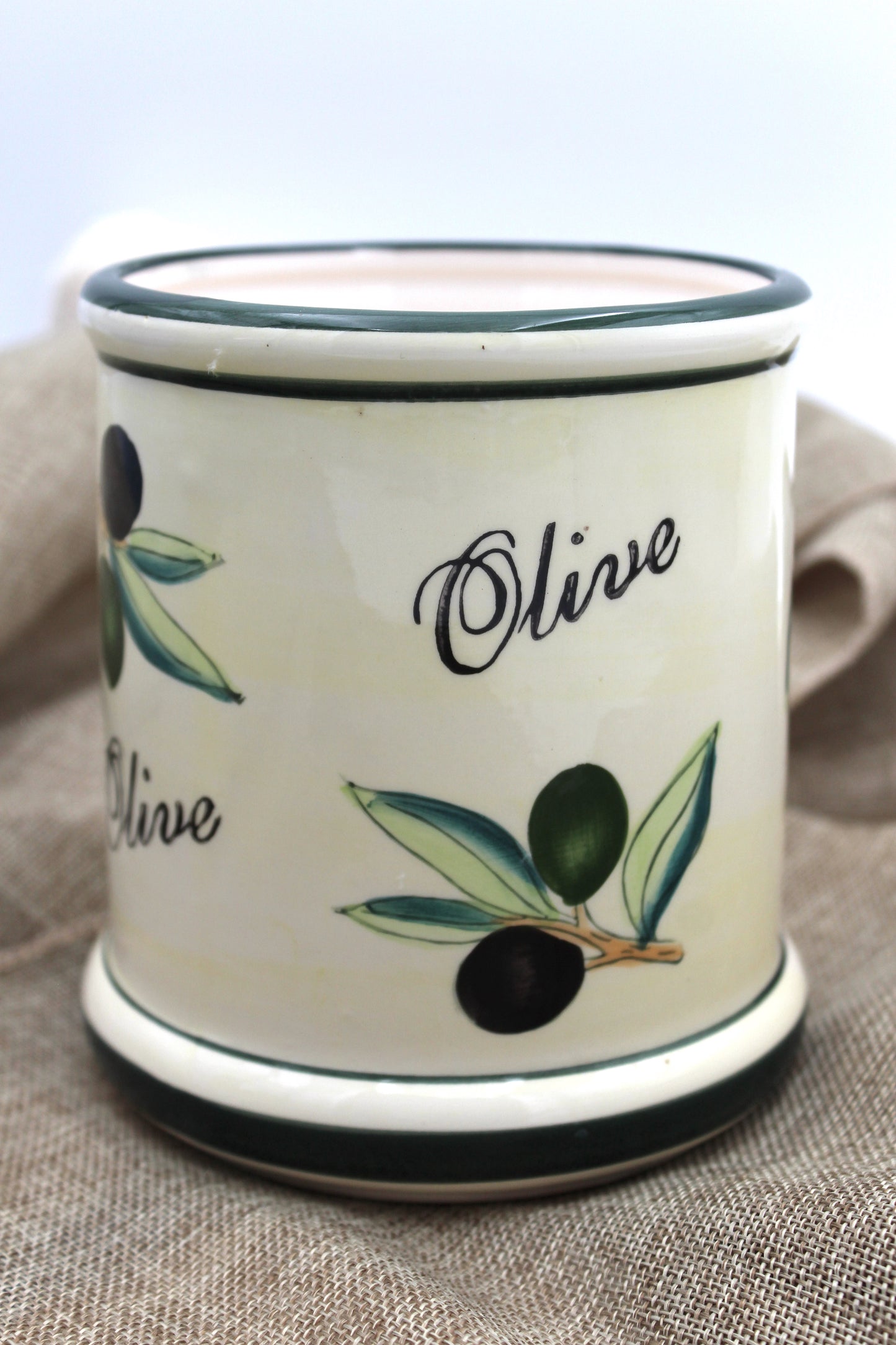 Oliven urtepotteskjuler