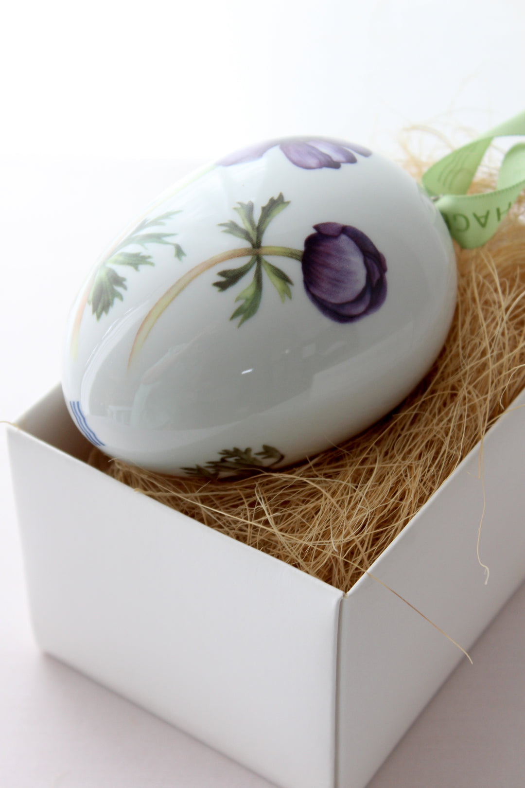 Royal Copenhagen - 'French Anemone' Easter egg, Large