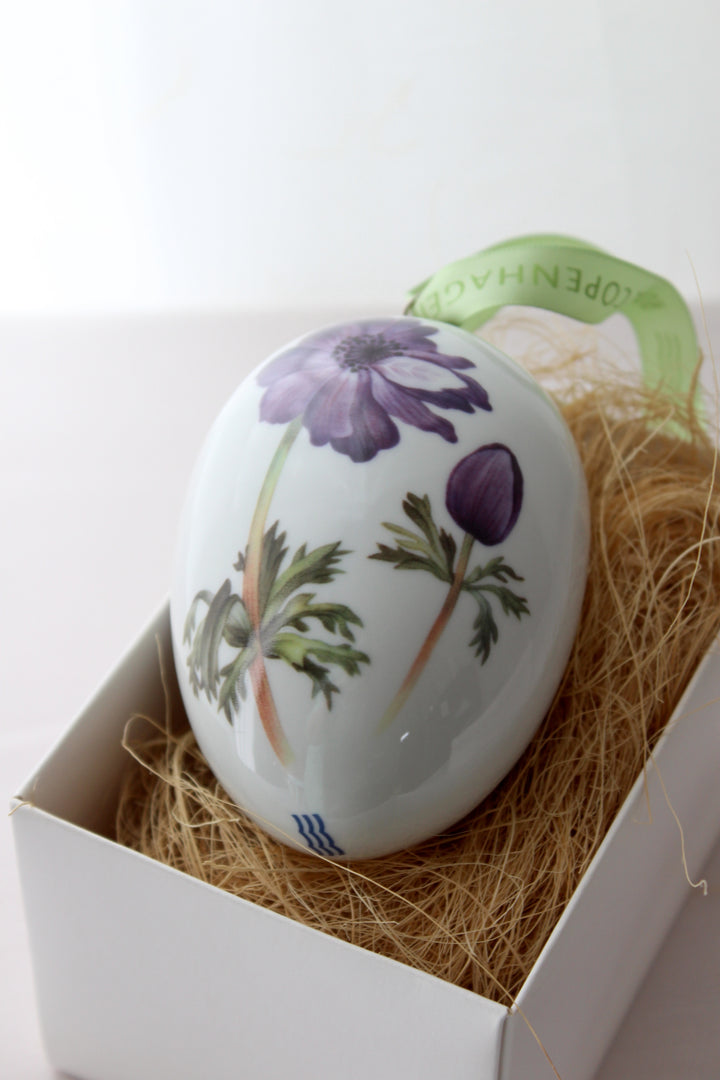 Royal Copenhagen - 'French Anemone' Easter egg, Large