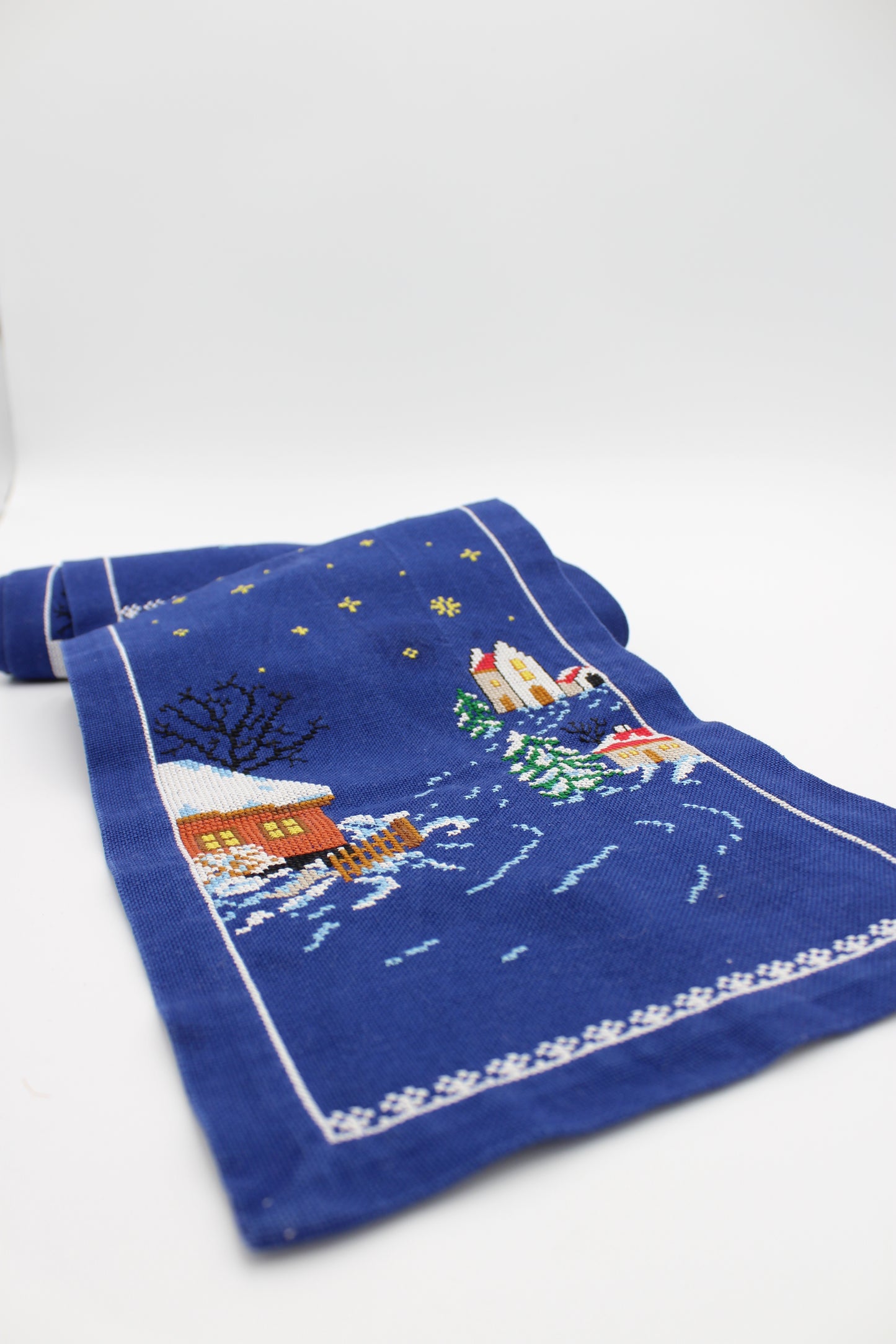 Embroidered Christmas table runners, 2 pcs.